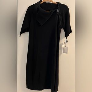Calvin Klein knit dress. Black size M. Zippered neck, short sleeves